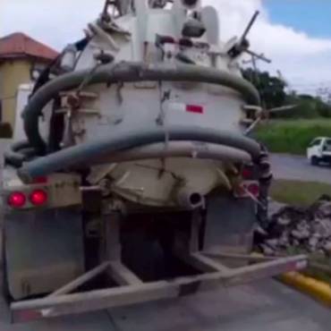 Limpieza y saneamiento de aguas grises en Roatán